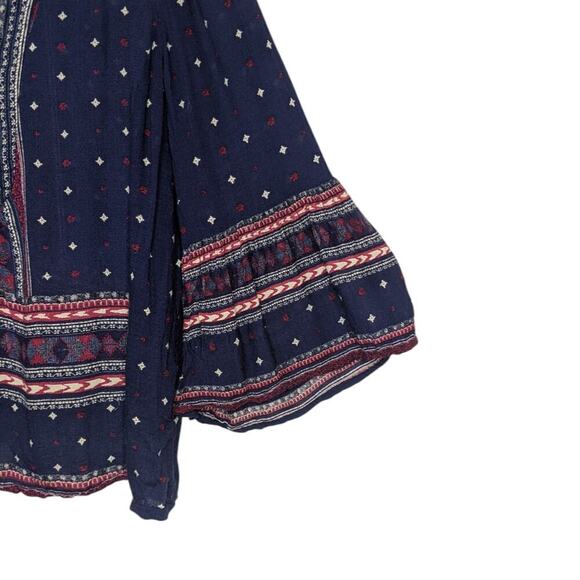Lucky Brand Boho Flowy Bell Sleeves Top Red White Blue Lightweight Medium - Picture 6 of 9